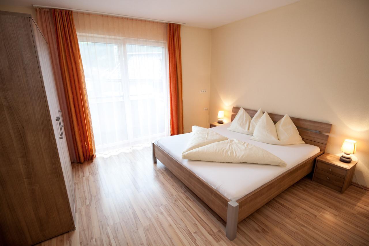 Apparthaus & Chalets Hofer Zell am Ziller Extérieur photo